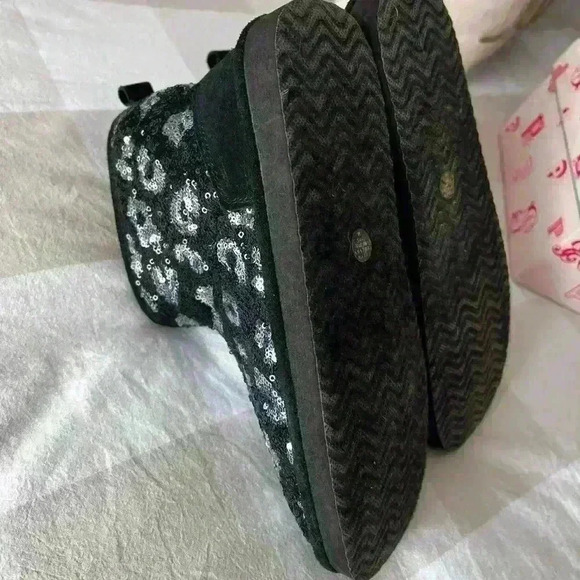 PINK Fur Lined Mukluk Sequin Bootie - Picture 7 of 10